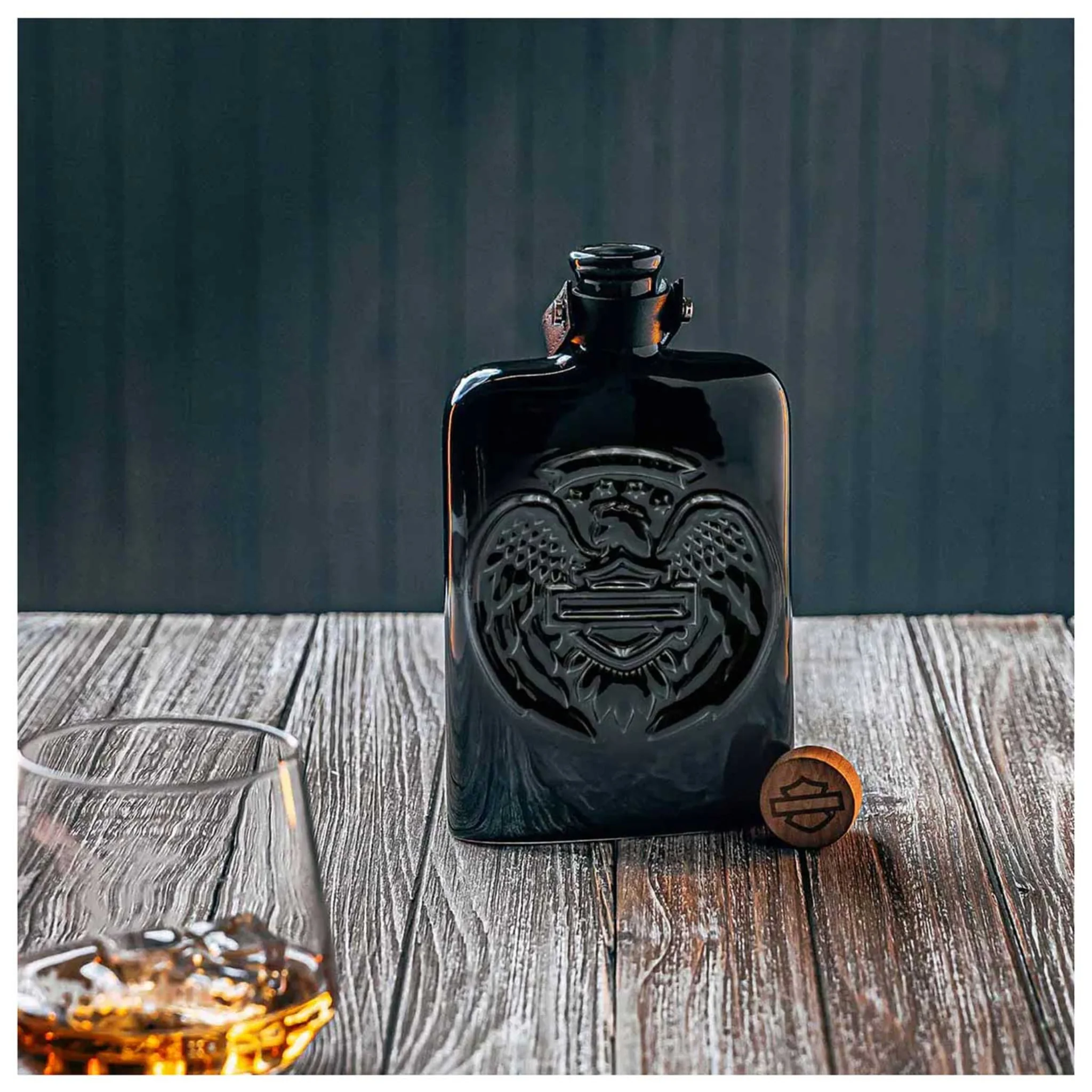 Harley-Davidson® Open Bar & Shield Eagle Ceramic Flask - Gloss Black - 14 oz. - Image 3