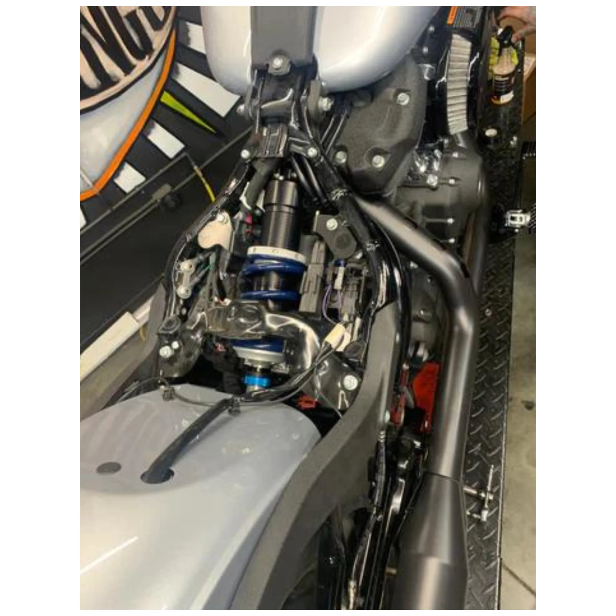JRi M8 Softail Adjustable Mono Shock - 13.57" - Image 3